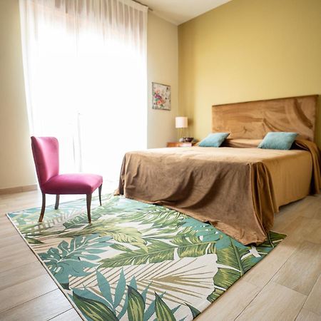 Ca'Du Lin - Jacuzzi Bed & Breakfast Cisterna dʼAsti Dış mekan fotoğraf