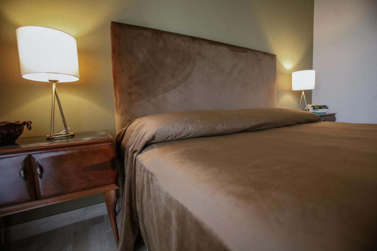 Ca'Du Lin - Jacuzzi Bed & Breakfast Cisterna dʼAsti Dış mekan fotoğraf