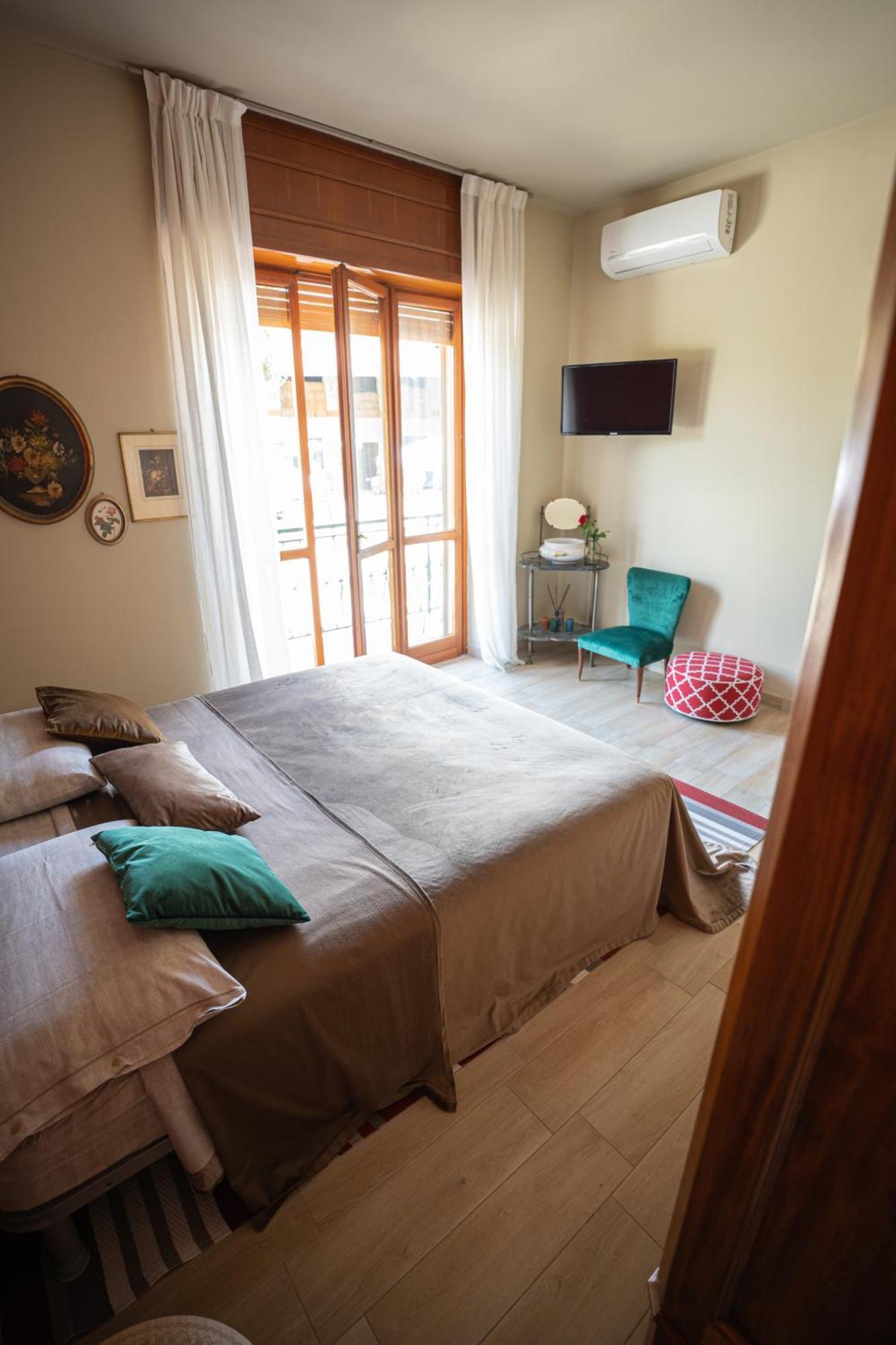 Ca'Du Lin - Jacuzzi Bed & Breakfast Cisterna dʼAsti Dış mekan fotoğraf